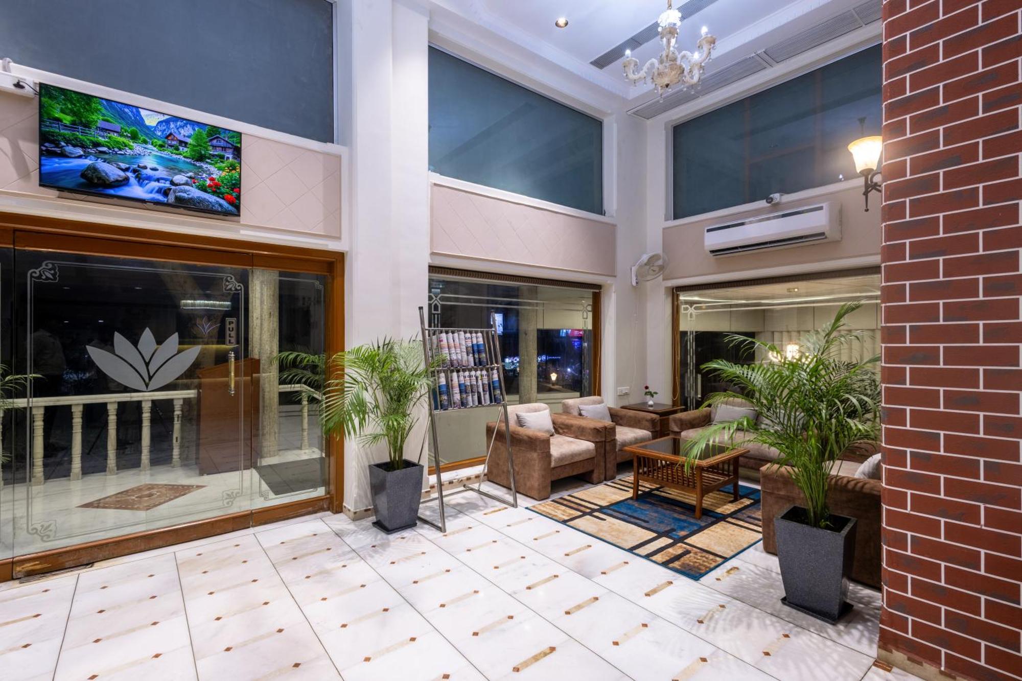 Alba Premier, Vadodara Ngoại thất bức ảnh