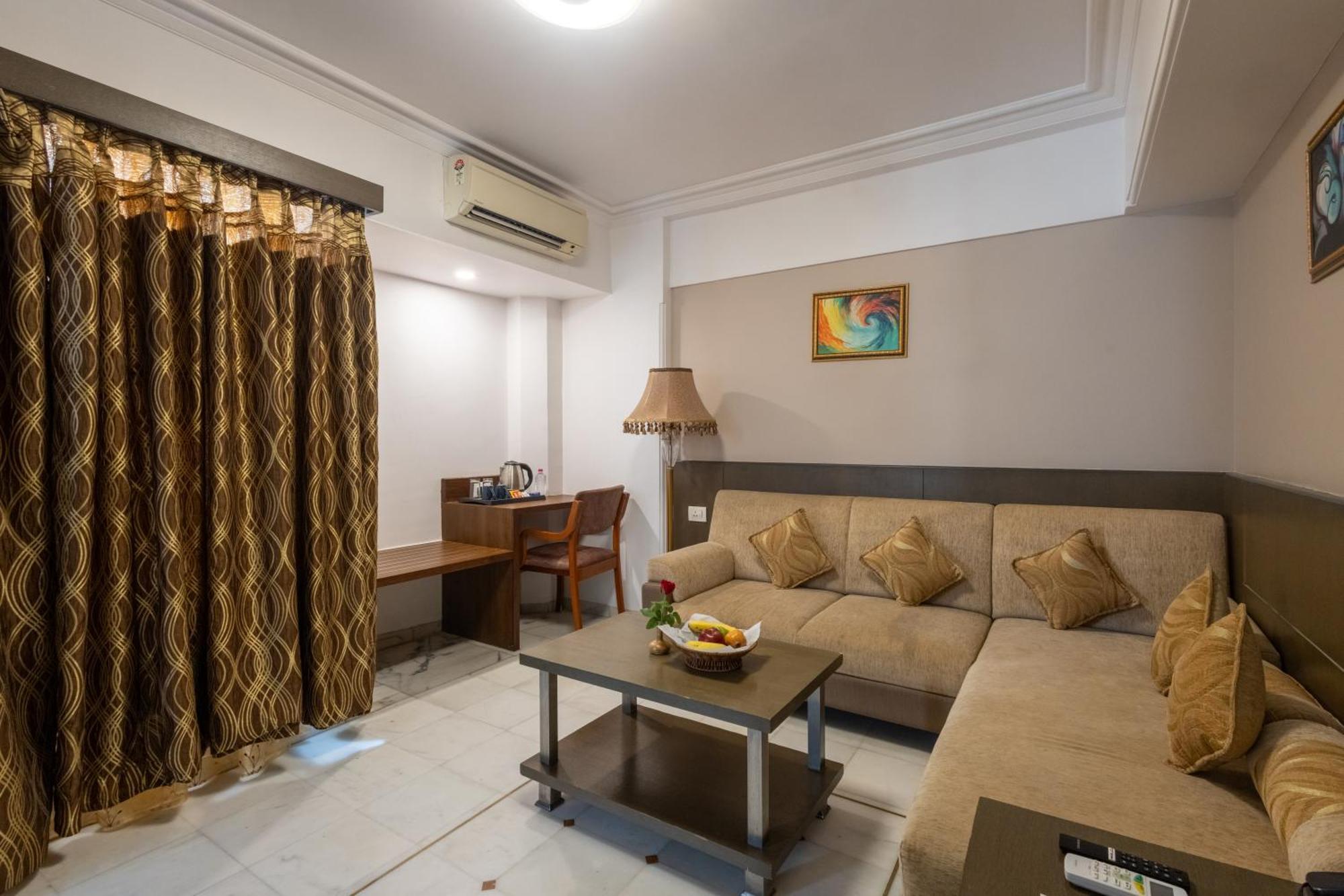 Alba Premier, Vadodara Ngoại thất bức ảnh